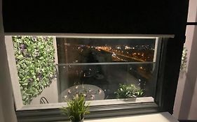 Q Select Apartment - Palas Center
